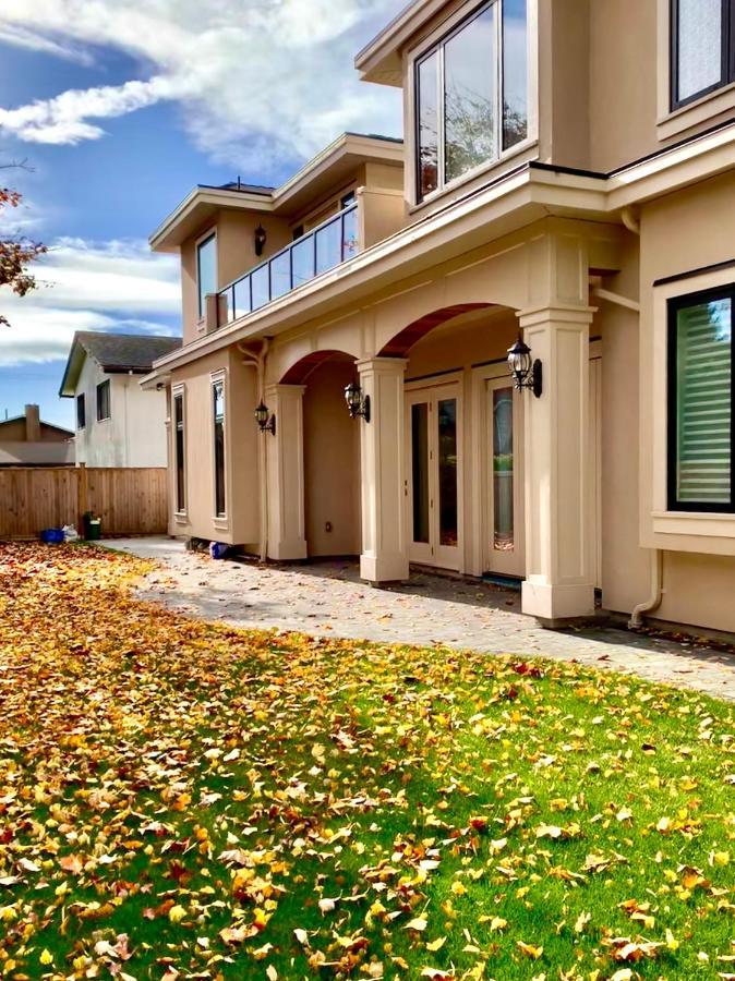 ריצ'מונד Vancouver Shangrila House מראה חיצוני תמונה