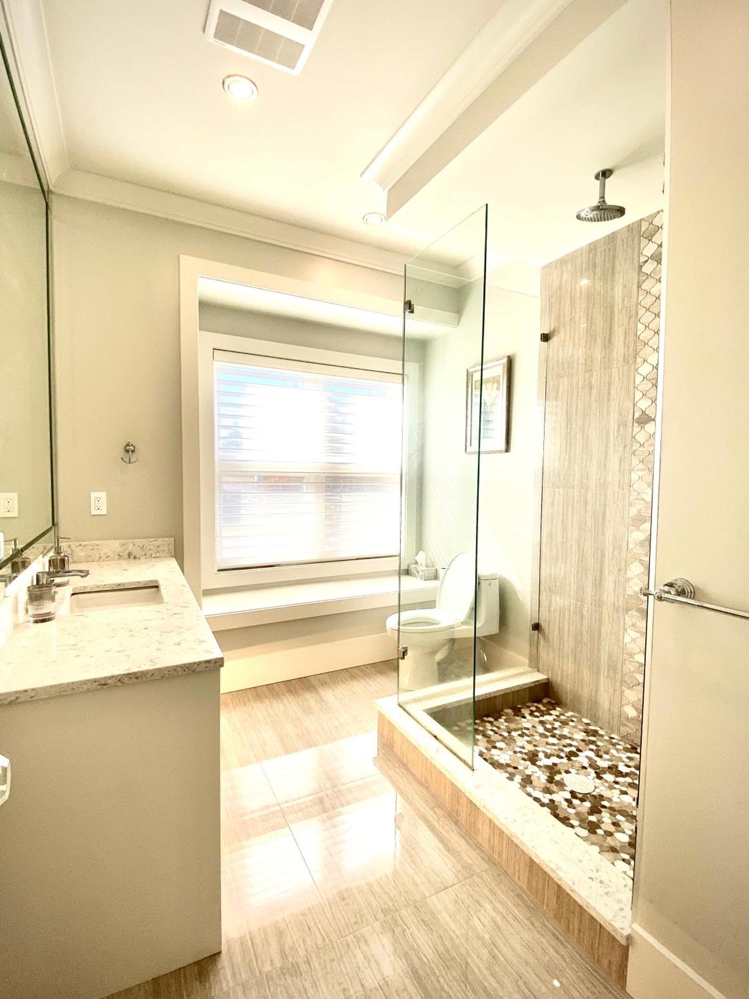 ריצ'מונד Vancouver Shangrila House מראה חיצוני תמונה